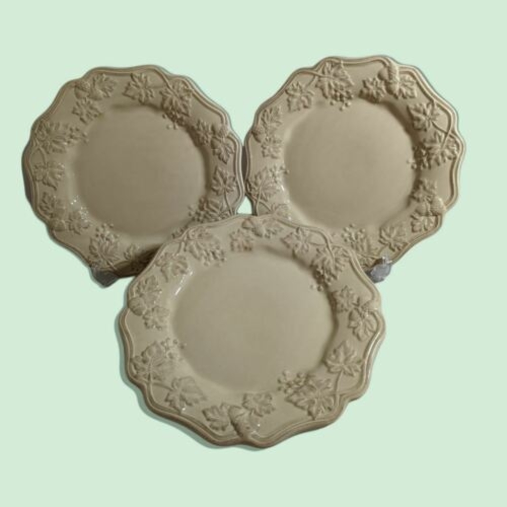 Ceramic Embossed Dinner Plate